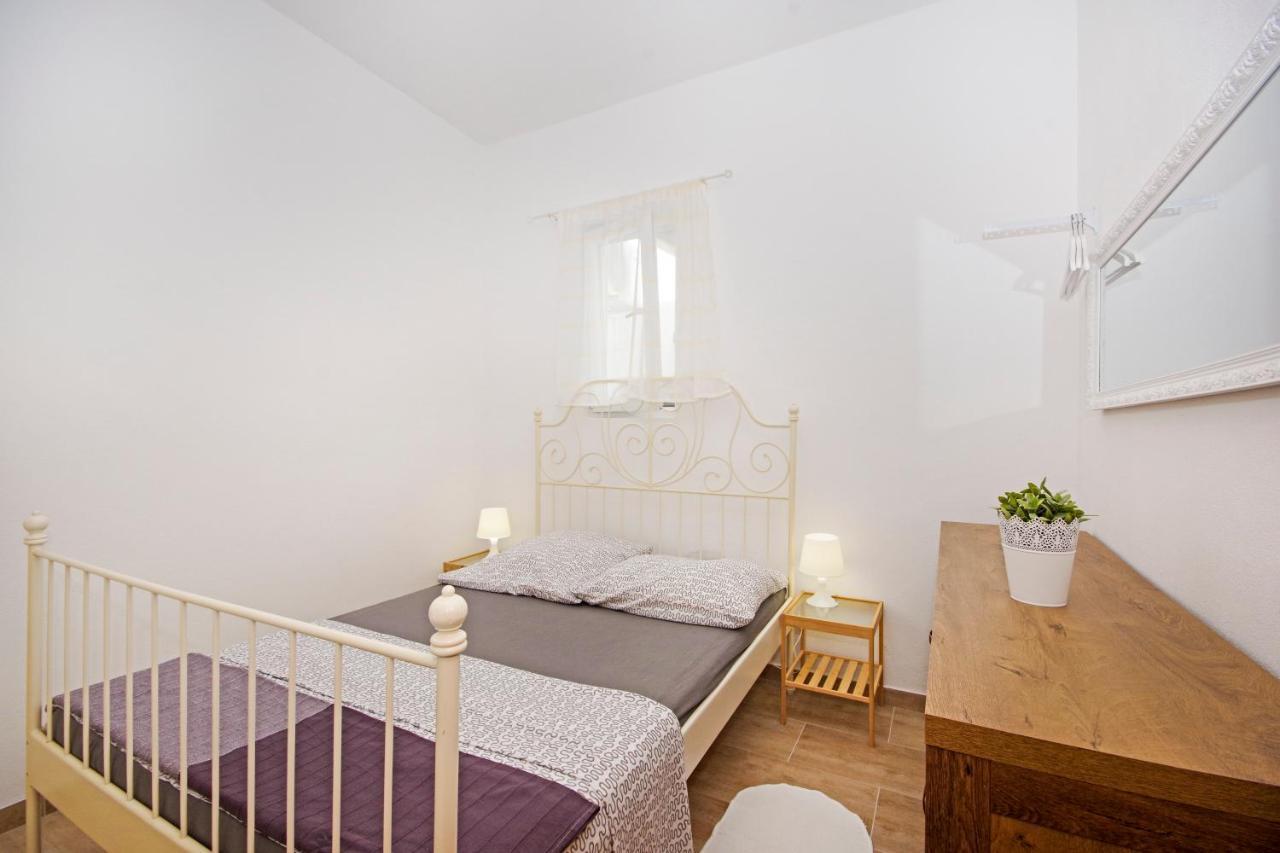 Apartments Silva Sutivan Eksteriør billede